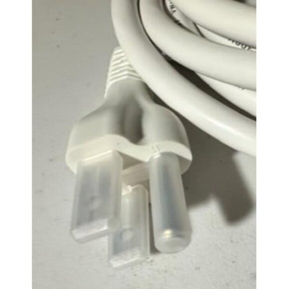 New Power Extension Cord, 6 Feet, 13 Amps, 125V, White - Picture 3 of 3